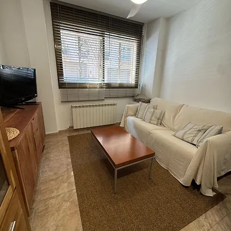 Apartment Avec Piscine Dans Le Centre De Roses